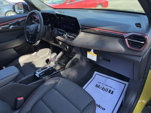 New 2025 Chevrolet TrailBlazer RS w/ Convenience Package image 8