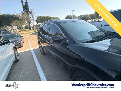 Used 2016 Nissan Rogue SL w/ SL Premium Package FWD image 5