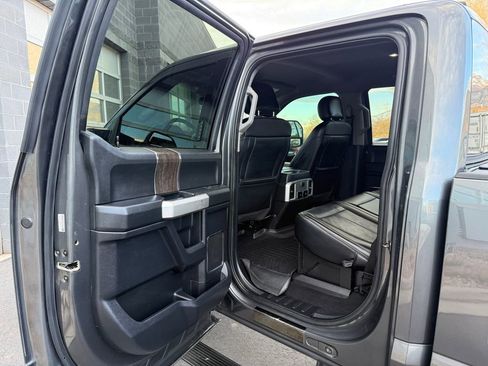 Used 2020 Ford F350 Lariat image 26