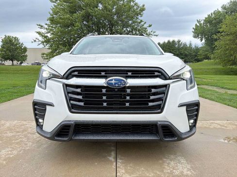 Certified 2023 Subaru Ascent Limited w/ Technology Package AWD/4WD image 9