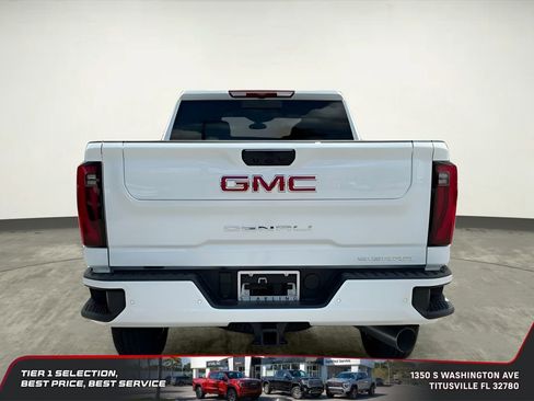 New 2025 GMC Sierra 2500 Denali image 4