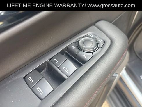 Used 2025 Chevrolet Suburban RST w/ Comfort Package AWD/4WD image 12