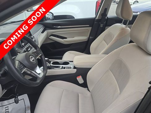 Used 2023 Nissan Altima 2.5 SV AWD/4WD image 6