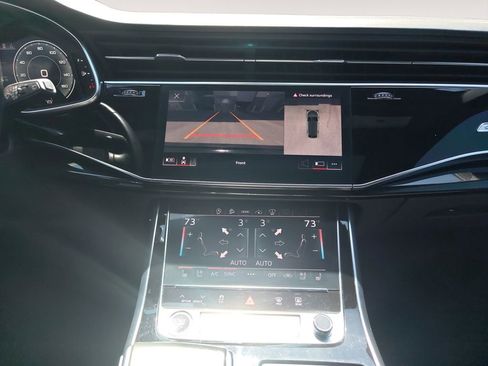 Used 2021 Audi Q8 Prestige AWD/4WD image 11