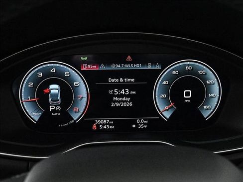 Used 2023 Audi Q5 2.0T Premium Plus w/ Premium Plus Package image 11