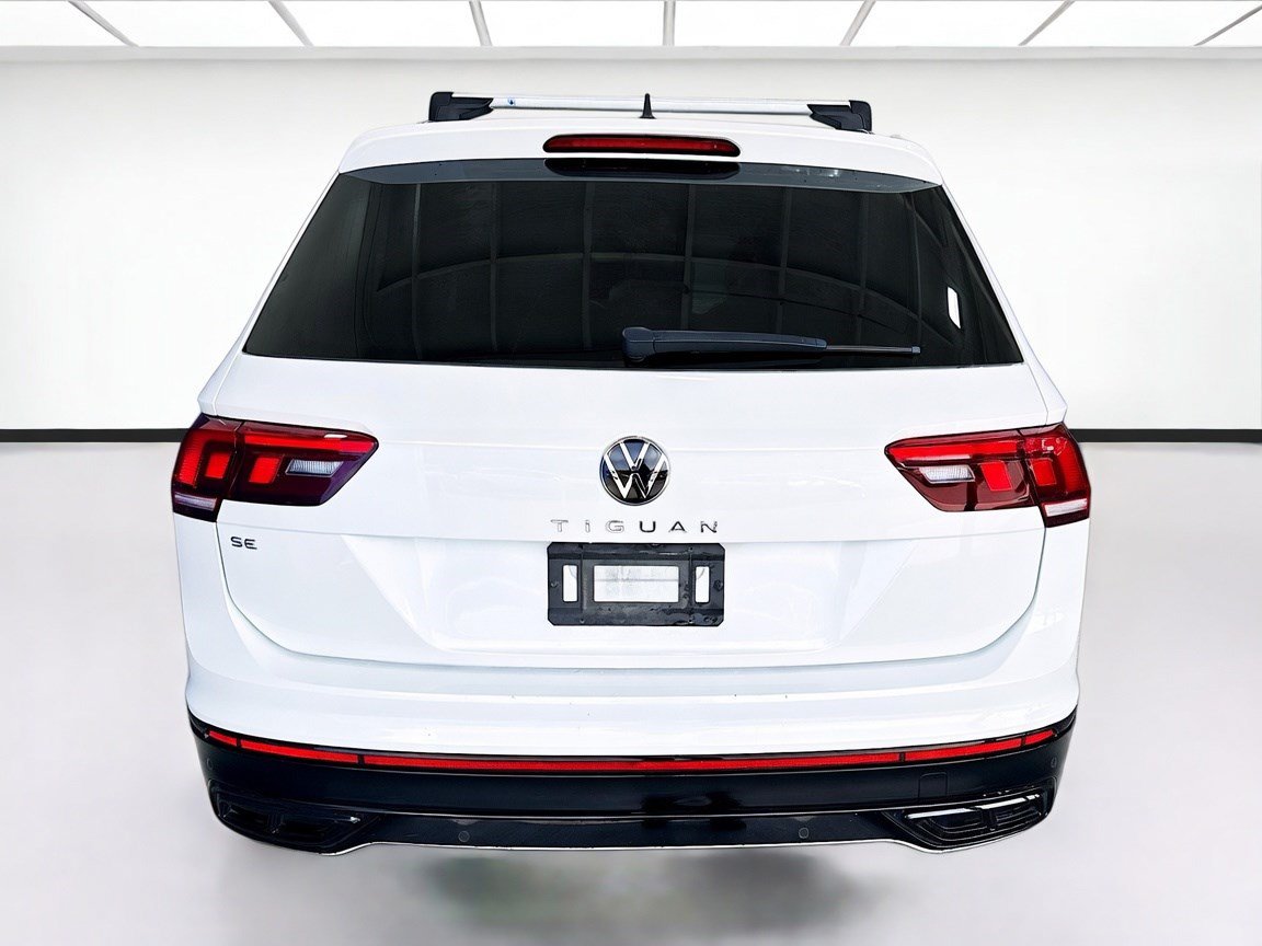Used 2022 Volkswagen Tiguan SE R-Line FWD image 5