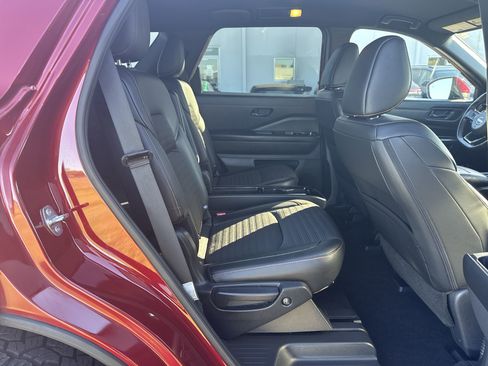 Used 2023 Nissan Pathfinder Rock Creek image 28