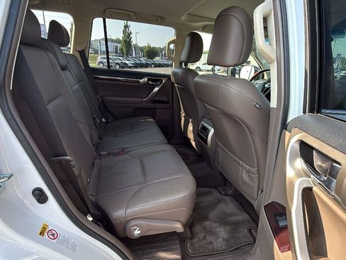Used 2017 Lexus GX 460 Premium w/ Premium Package AWD/4WD image 20