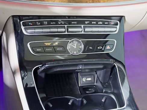 Used 2018 Mercedes-Benz E 300 4MATIC w/ Premium 1 Package image 23