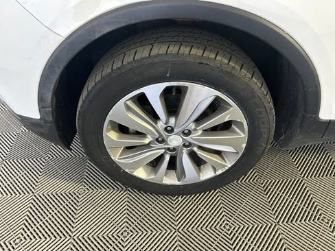 Used 2020 Buick Encore Preferred FWD image 41