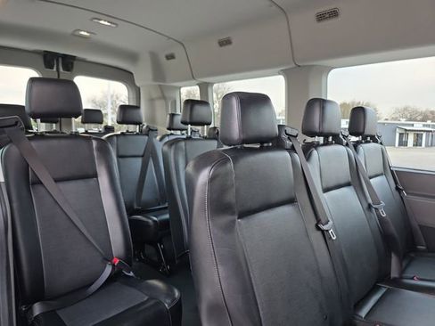 Used 2021 Ford Transit 350 XL image 5