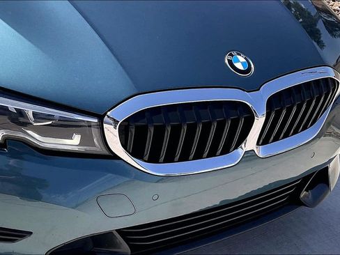 Used 2020 BMW 330i xDrive Sedan w/ Premium Package AWD/4WD image 30