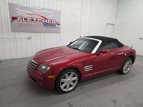 Used 2005 Chrysler Crossfire Limited image 2
