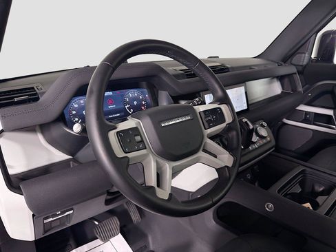 Certified 2023 Land Rover Defender 90 S AWD/4WD image 9