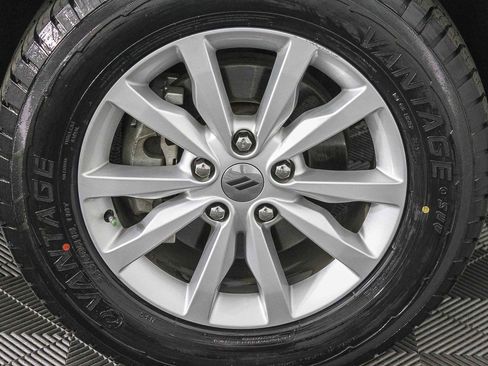 Used 2019 Dodge Durango SXT image 12