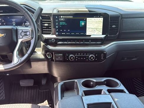 Used 2026 Chevrolet Silverado 1500 LT AWD/4WD image 26