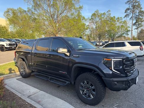 Used 2024 GMC Sierra 1500 AT4X image 3