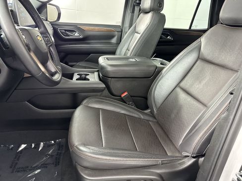 Used 2023 Chevrolet Tahoe High Country AWD/4WD image 2