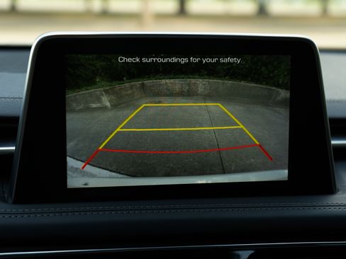 Used 2021 Genesis G70 2.0T image 31