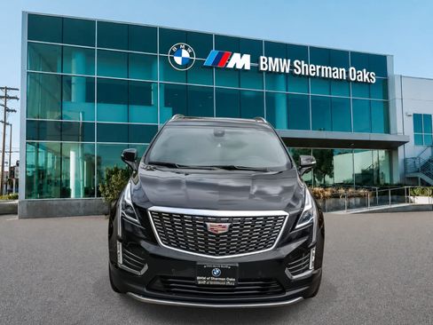 Used 2024 Cadillac XT5 Premium Luxury FWD image 2