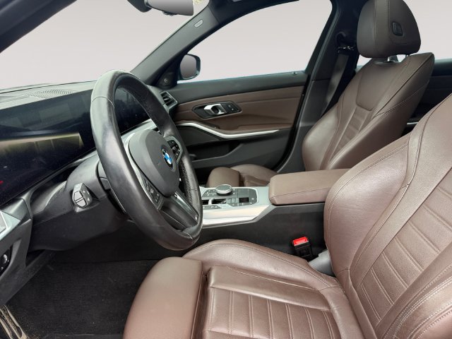 Certified 2024 BMW 330i xDrive Sedan w/ M Sport Package AWD/4WD image 9