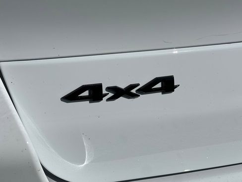 New 2025 Jeep Grand Cherokee L Altitude image 27