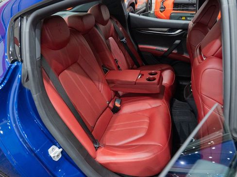 Used 2021 Maserati Ghibli S GranSport RWD image 28