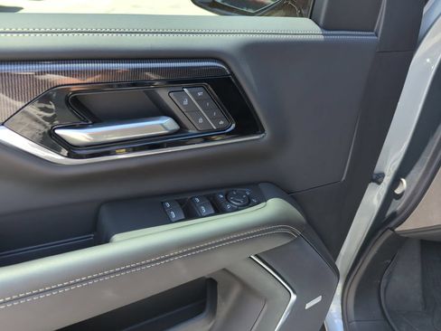 New 2026 GMC Yukon Elevation w/ Elevation Premium Package AWD/4WD image 18