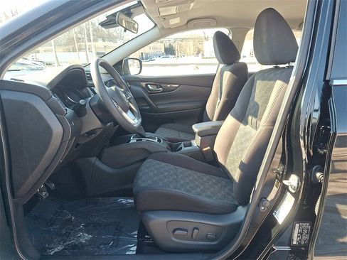 Certified 2020 Nissan Rogue Sport SV image 14