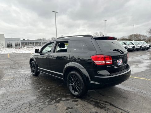 Used 2020 Dodge Journey SE w/ SE Popular Equipment Group image 6