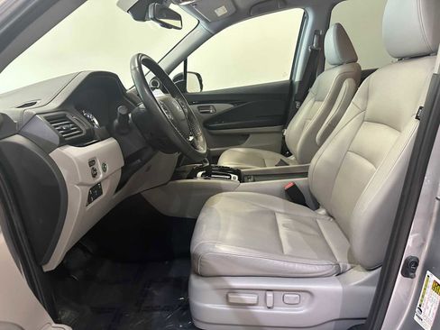 Used 2019 Honda Ridgeline RTL-E image 22