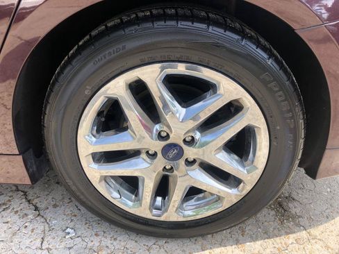 Used 2013 Ford Fusion SE FWD image 16