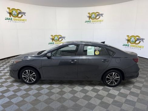 Certified 2024 Kia Forte LXS w/ LXS Technology Package FWD image 6