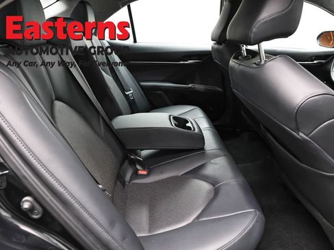 Used 2022 Toyota Camry XLE FWD image 23