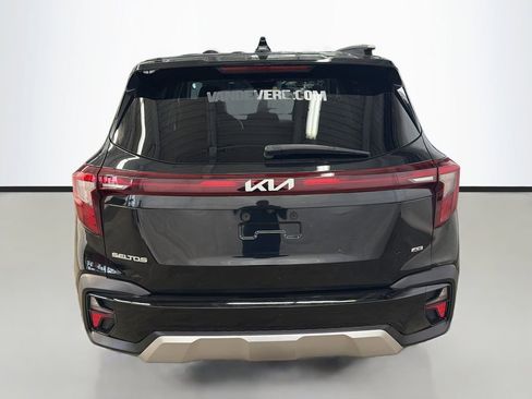 Used 2024 Kia Seltos S AWD/4WD image 9