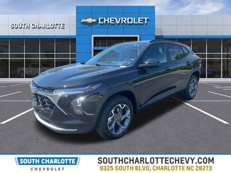 Used 2025 Chevrolet Trax LT w/ LT Convenience Package FWD video 1