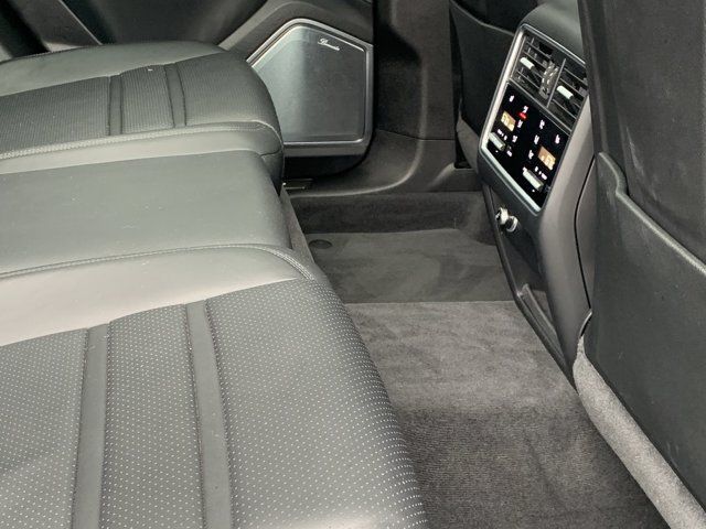 Used 2019 Porsche Cayenne Turbo AWD/4WD image 36