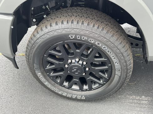New 2026 RAM 2500 Limited AWD/4WD image 14