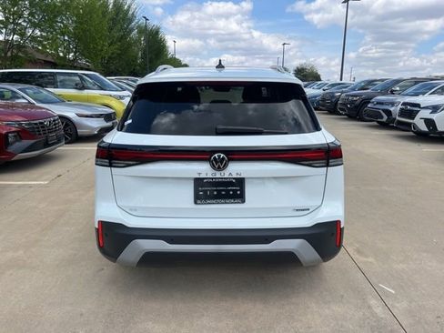 New 2026 Volkswagen Tiguan SE AWD/4WD image 5