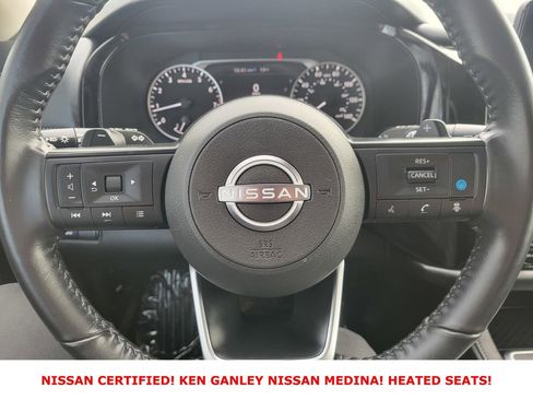 Certified 2025 Nissan Pathfinder SV image 31