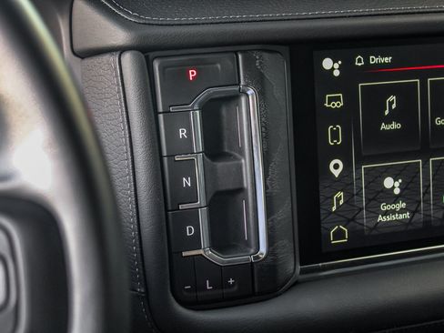 Used 2024 GMC Yukon Denali AWD/4WD image 33