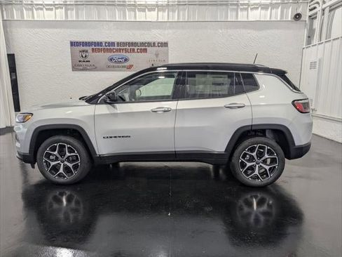 New 2026 Jeep Compass Limited image 31