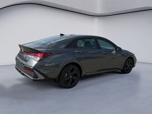 New 2026 Hyundai Elantra Sport FWD image 5