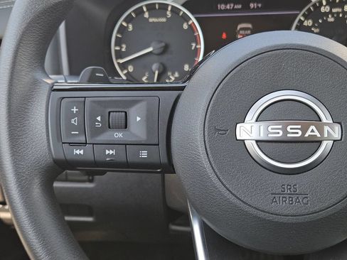 Used 2023 Nissan Rogue SV FWD image 21