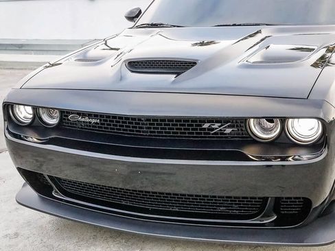 Used 2021 Dodge Challenger R/T Scat Pack RWD image 6