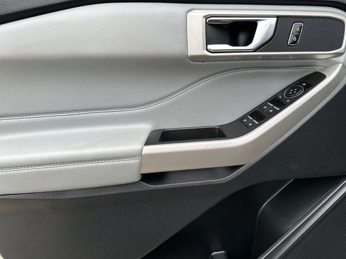 Certified 2023 Ford Explorer XLT w/ Equipment Group 202A image 10