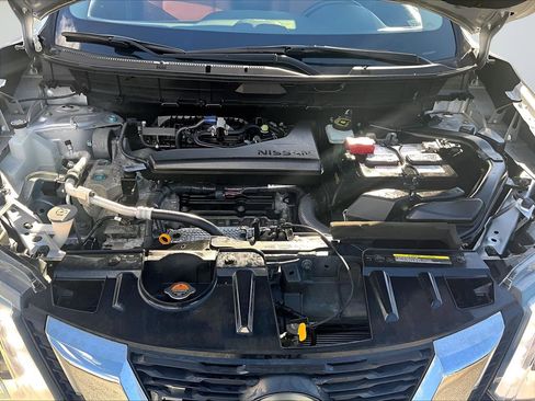 Used 2018 Nissan Rogue SL w/ Premium Package image 24