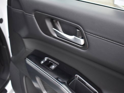 New 2026 Nissan Pathfinder SL image 73