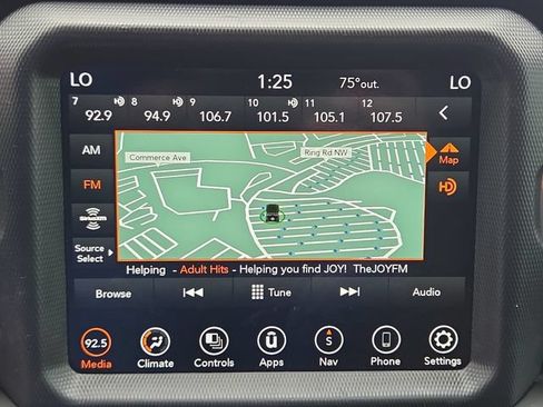 Used 2020 Jeep Wrangler Unlimited Sahara AWD/4WD image 23