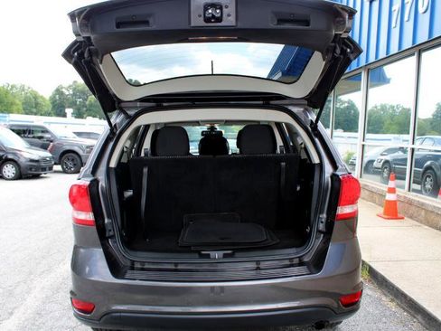 Used 2019 Dodge Journey SE w/ Connectivity Group image 16